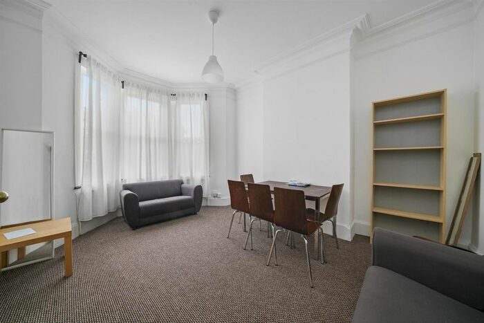 4 Bedroom Terraced House To Rent In Kings Road, Willesden, London, NW10