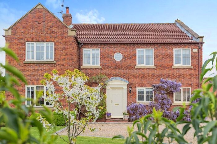 5 Bedroom Detached House For Sale In Mill Lane, Acaster Malbis, York, YO23