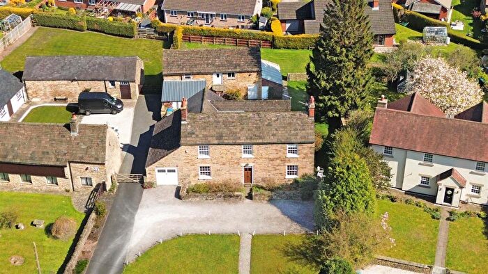 4 Bedroom Detached House For Sale In Loundsley Green Road, Chesterfield, S40