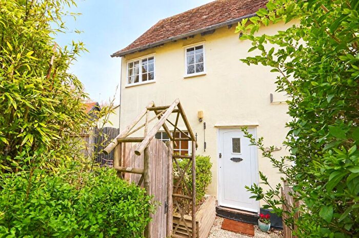 2 Bedroom Link Detached House For Sale In West Street, Coggeshall, Colchester, Essex, CO6