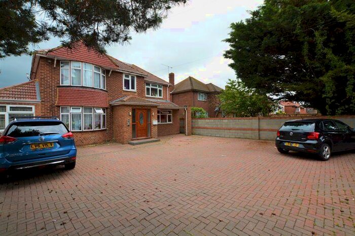 1 Bedroom Flat To Rent In Albert Street, Slough, SL1