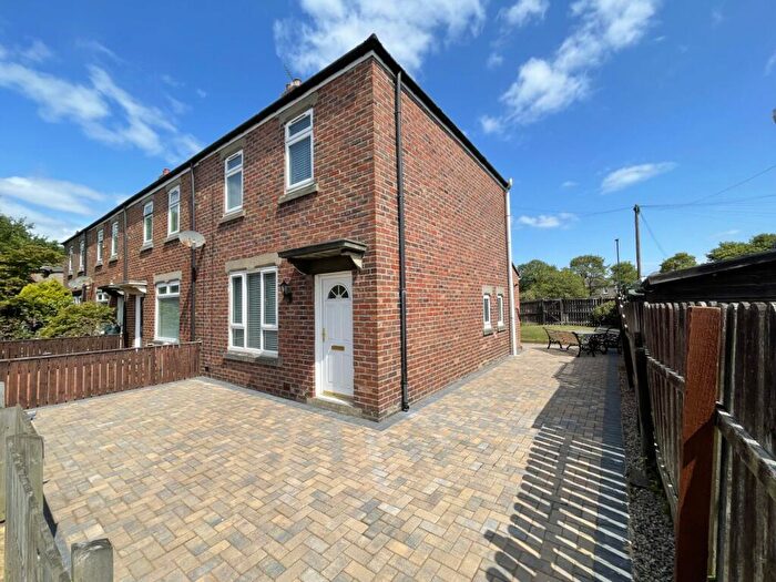 2 Bedroom End Of Terrace House To Rent In St. Aidans Square, Holystone, Newcastle Upon Tyne, Tyne And Wear, NE12