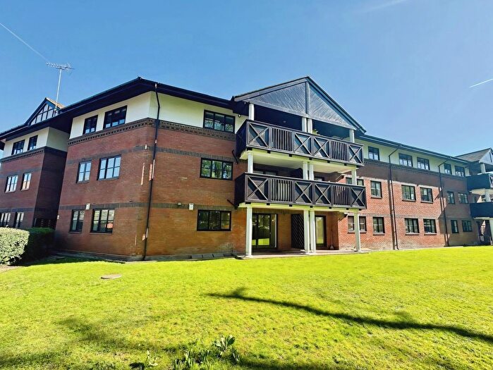 2 Bedroom Flat For Sale In Booths Court, Hutton, Brentwood, CM13