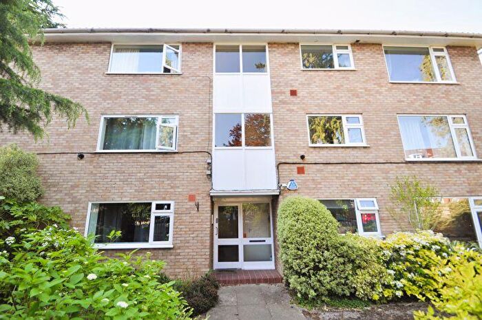 1 Bedroom Flat To Rent In Sandal Road, New Malden, KT3