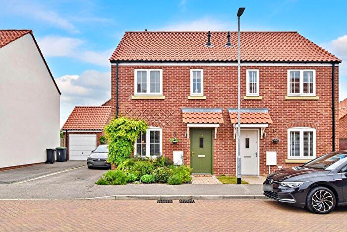 2 Bedroom Semi-Detached House For Sale In Goldcrest Avenue, Branston, Lincoln, LN4