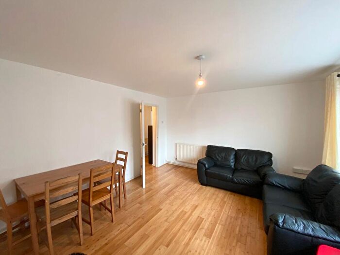 2 Bedroom Flat To Rent In Great Eastern Road, Stratford, E15