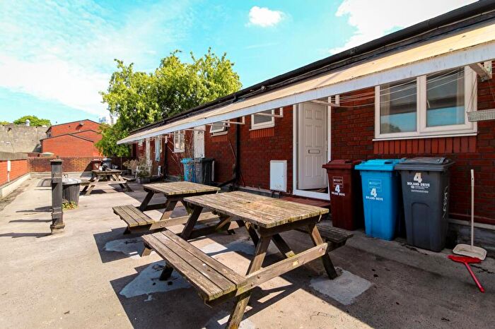 1 Bedroom Flat To Rent In Boland Drive, Fallowfield, M14