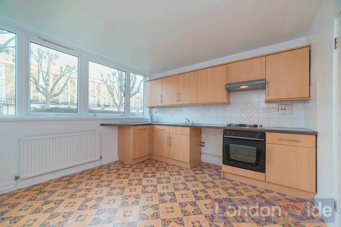 3 Bedroom Flat To Rent In Charfield Court, Shirland Road, W9