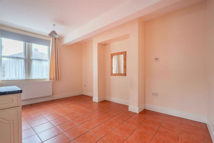 Studio To Rent In Ellis Avenue, Bristol, BS13