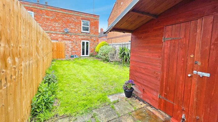 2 Bedroom End Of Terrace House For Sale In Castle Terrace, Sleaford, NG34