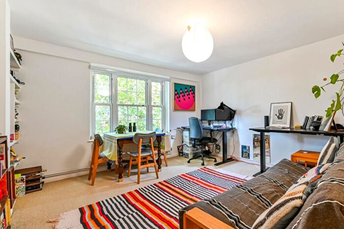 1 Bedroom Flat For Sale In Ferdinand Street, Chalk Farm, London, NW1