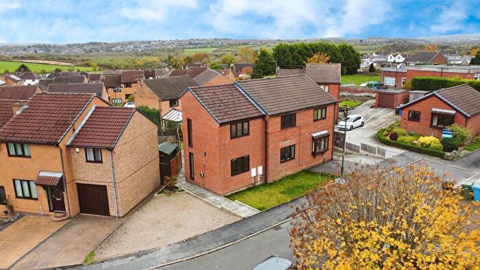 4 Bedroom Semi-Detached House For Sale In Cromdale Avenue, New Whittington, Chesterfield, S43