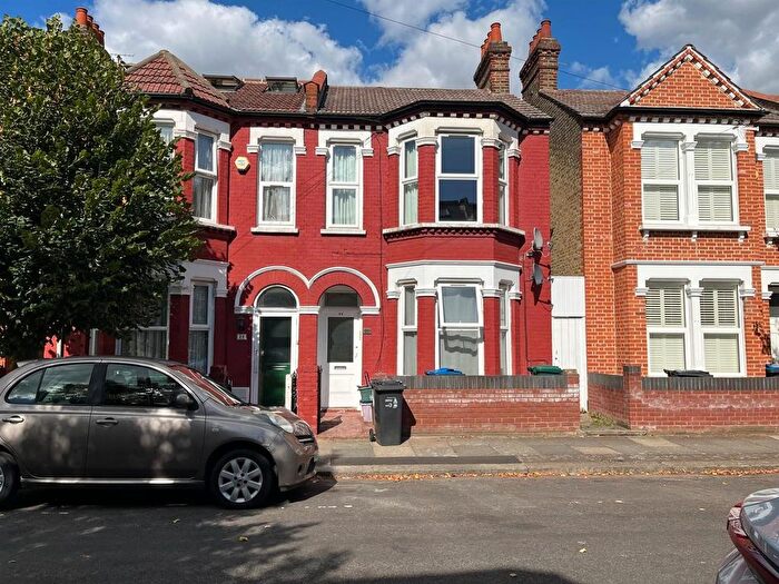 1 Bedroom Flat To Rent In Warren Road, Colliers Wood, SW19