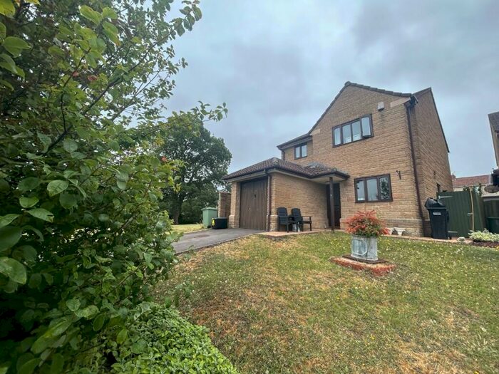 3 Bedroom Detached House To Rent In Paulton, Bristol, BS39