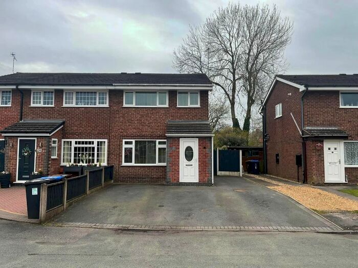 3 Bedroom Semi-Detached House To Rent In Epsom Close, Cheadle, Stoke-On-Trent, ST10