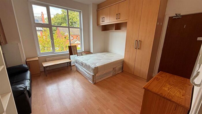 Studio To Rent In Moorfield Road, West Didsbury., M20