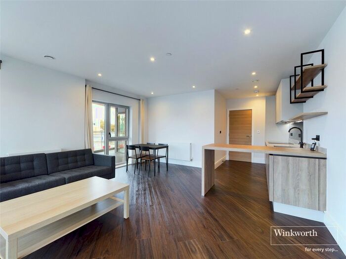 2 Bedroom Flat To Rent In Flagstaff Road, Reading, RG2