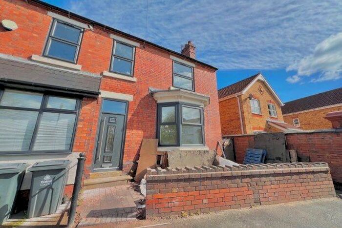 5 Bedroom Property To Rent In Chuckery Road, Walsall, WS1