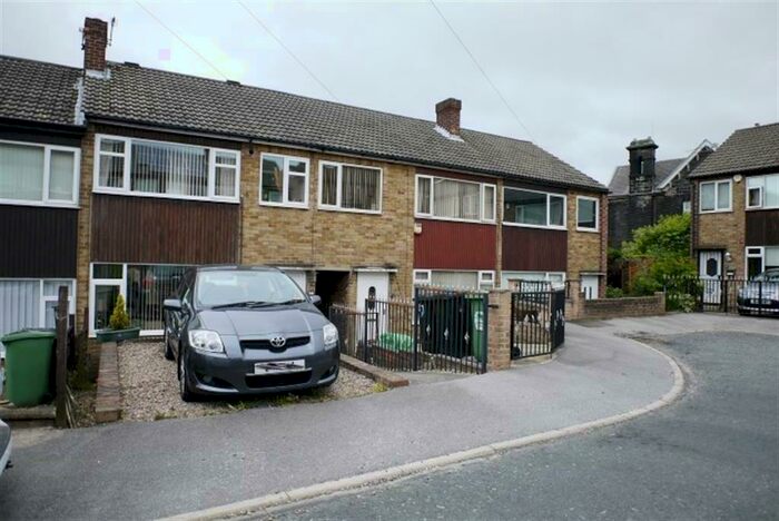 3 Bedroom Terraced House To Rent In Sommerdale Grove, Bramley, Leeds, LS13