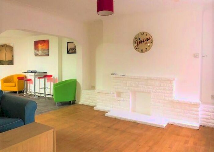 1 Bedroom House Of Multiple Occupation To Rent In Newport Road, Cardiff(City), CF24