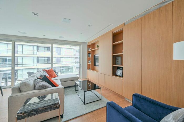 2 Bedroom Flat To Rent In Duchess Walk, London Bridge, London, SE1