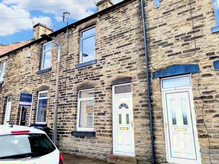 2 Bedroom Stone House To Rent In James Street, Barnsley, S71