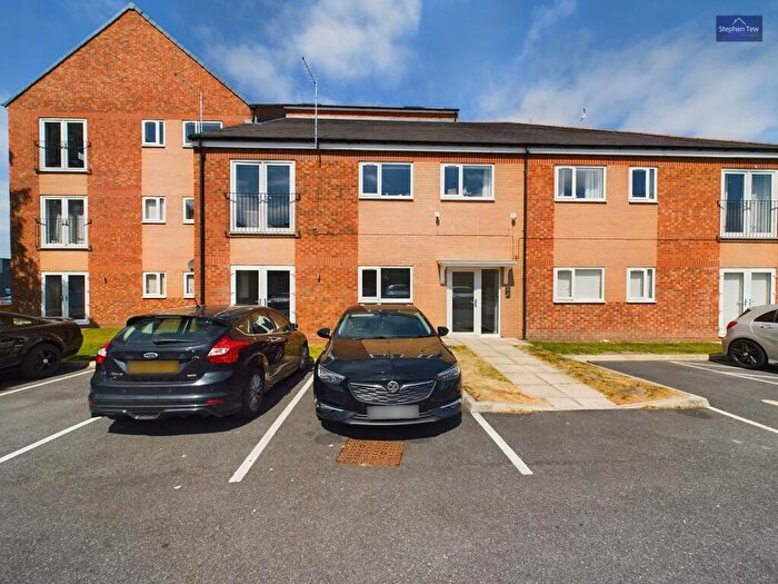 2 Bedroom Apartment For Sale In Langdale Gardens, Blackpool, FY4