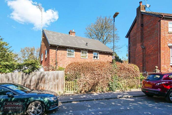 3 Bedroom Detached House For Sale In Brickfields, Harrow On The Hill, HA2