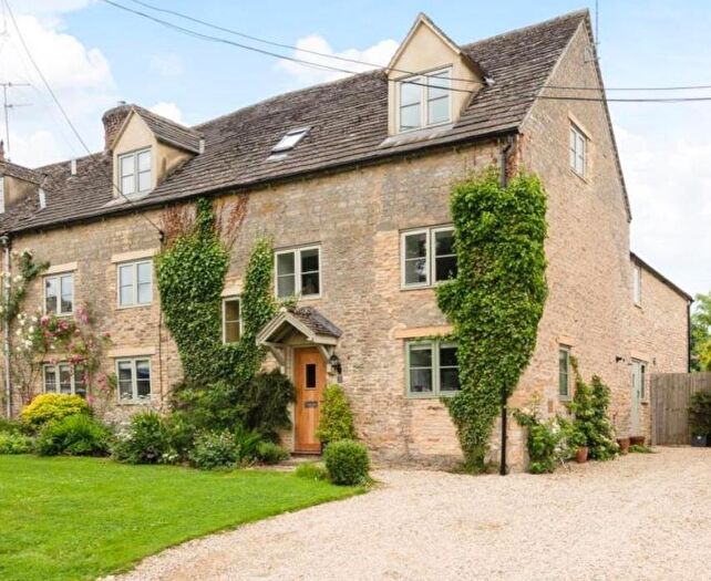 5 Bedroom Cottage To Rent In Ascott-under-wychwood, Chipping Norton, OX7