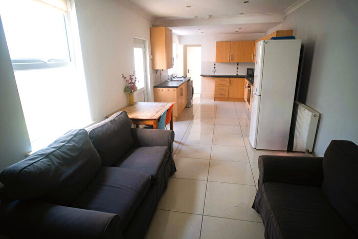 5 Bedroom Terraced House To Rent In Moy Road, Cardiff, CF24