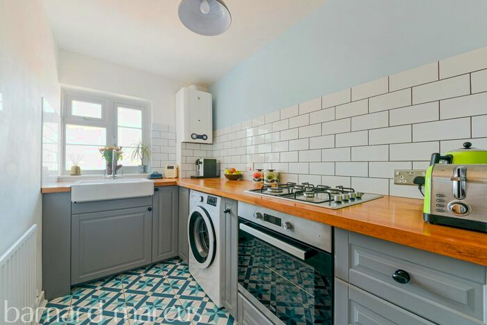 1 Bedroom Flat To Rent In Mitcham Park, Mitcham, CR4