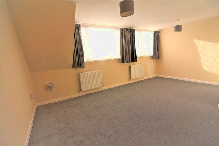 2 Bedroom Flat To Rent In Pen Park Road, Southmead, Bristol, BS10