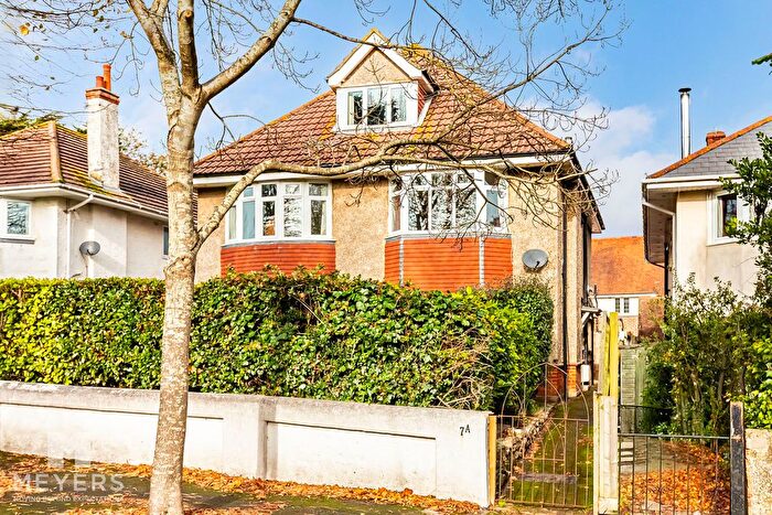 2 Bedroom Maisonette For Sale In Rotherfield Road, Bournemouth, BH5