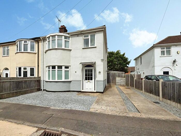 3 Bedroom Semi-Detached House For Sale In Byron Close, Stanground, Peterborough, PE2