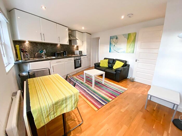 1 Bedroom Flat To Rent In Kings Road, Reading, RG1