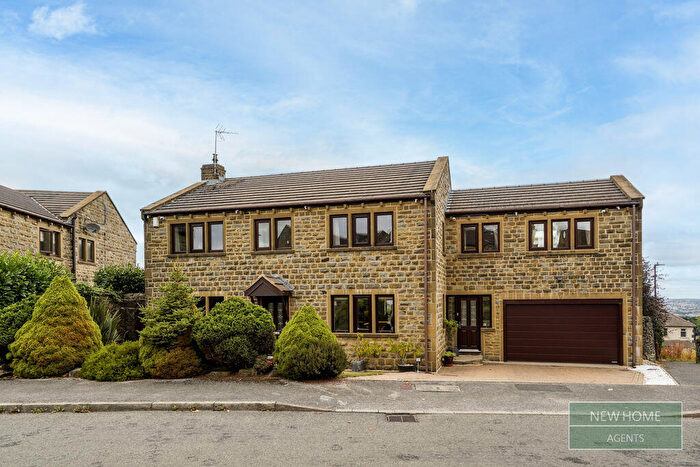 5 Bedroom Detached House For Sale In Mossy Bank Close, Queensbury, Bradford, BD13