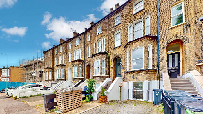 2 Bedroom Apartment To Rent In Holly Road, London, E11