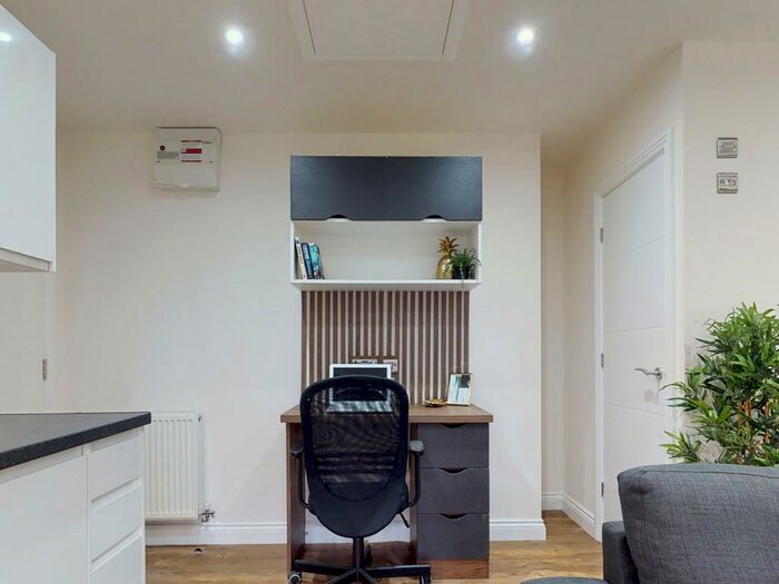 Studio To Rent In Hyde Terrace, Leeds, West Yorkshire, LS2