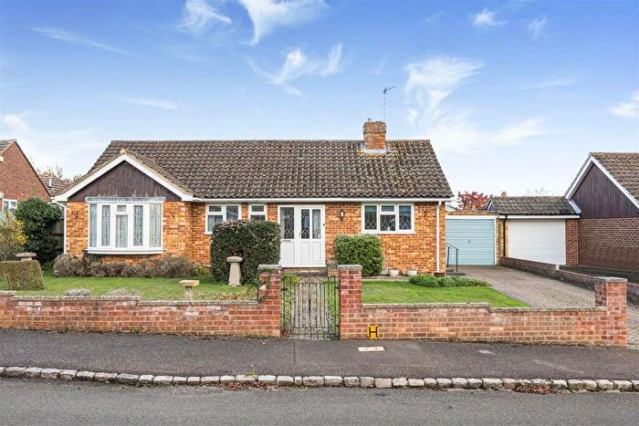 2 Bedroom Bungalow For Sale In Gurney Close, Caversham, Reading, RG4