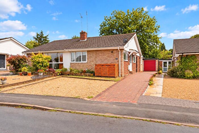 2 Bedroom Bungalow For Sale In Harpenden Rise, Harpenden, Hertfordshire, AL5