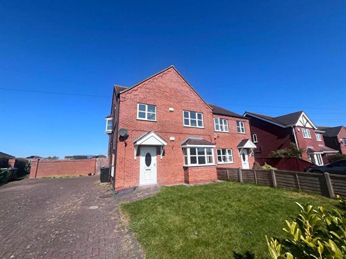 2 Bedroom Apartment To Rent In Turnberry Approach, Waltham, DN37