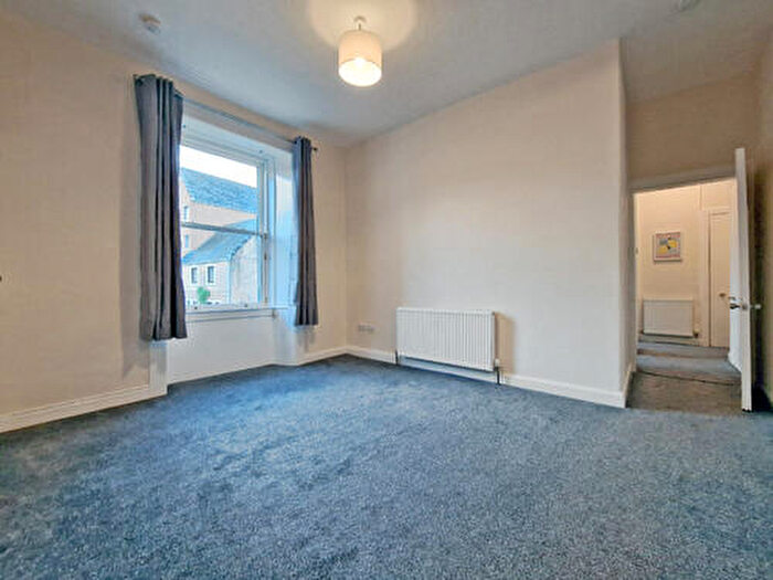 2 Bedroom Flat To Rent In Prince Regent Street, Edinburgh, EH6