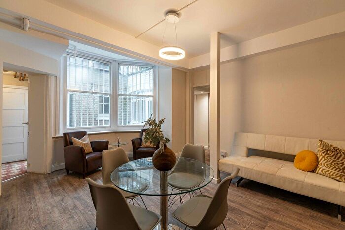 1 Bedroom Flat To Rent In Egerton Place, Knightsbridge, SW3