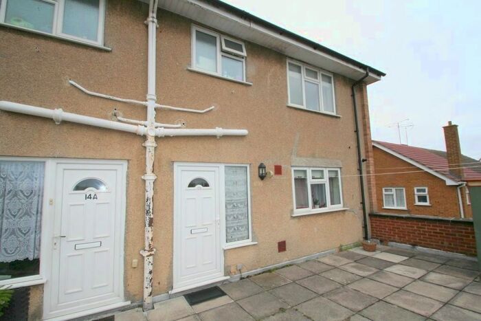3 Bedroom Maisonette To Rent In Torquay Road, Springfield, Chelmsford, CM1
