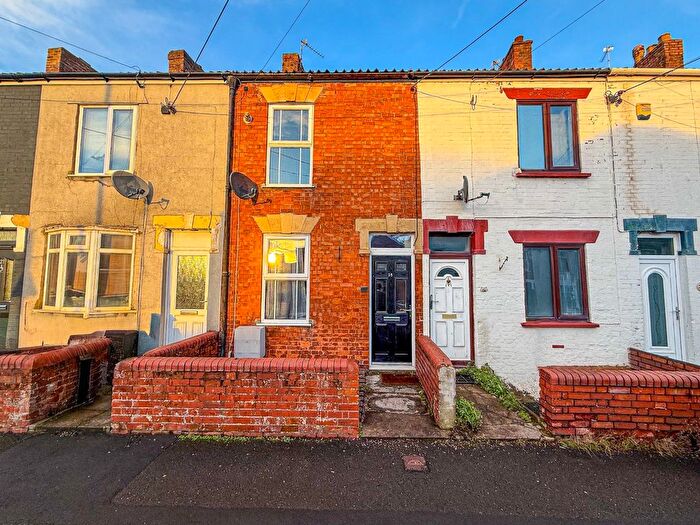 2 Bedroom Terraced House For Sale In Old Taunton Road, Bridgwater. - No Chain, TA6