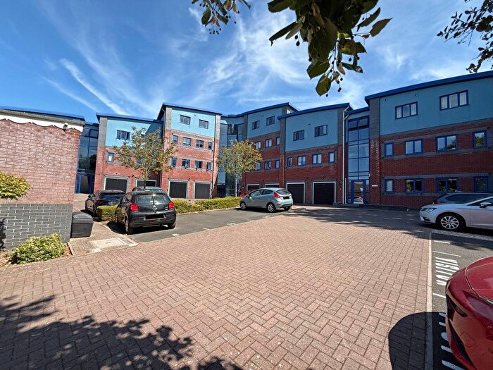 1 Bedroom Flat For Sale In Flat, Victoria Court, Flowerpot Lane, Exeter, Devon, EX4