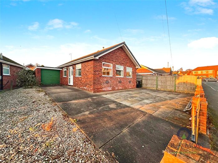 2 Bedroom Bungalow For Sale In Brynsmoor Road, Brinsley, Nottingham, Nottinghamshire, NG16