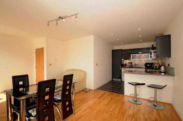 2 Bedroom Flat To Rent In The Graphite Apartments, Provost Street, N1