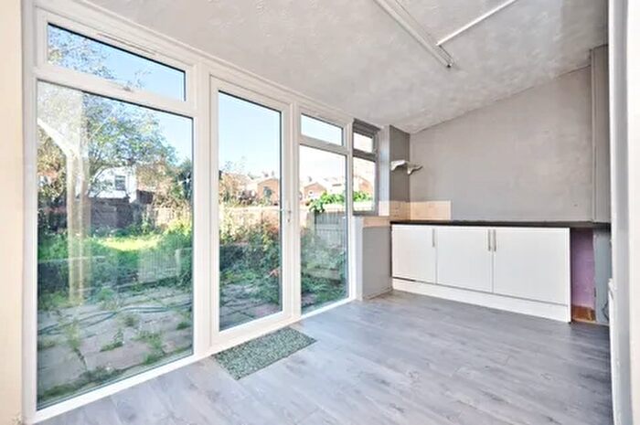 3 Bedroom Terraced House To Rent In Lawrence Avenue, London, E12