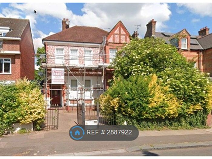 2 Bedroom Flat To Rent In Forest Hill, London, SE23